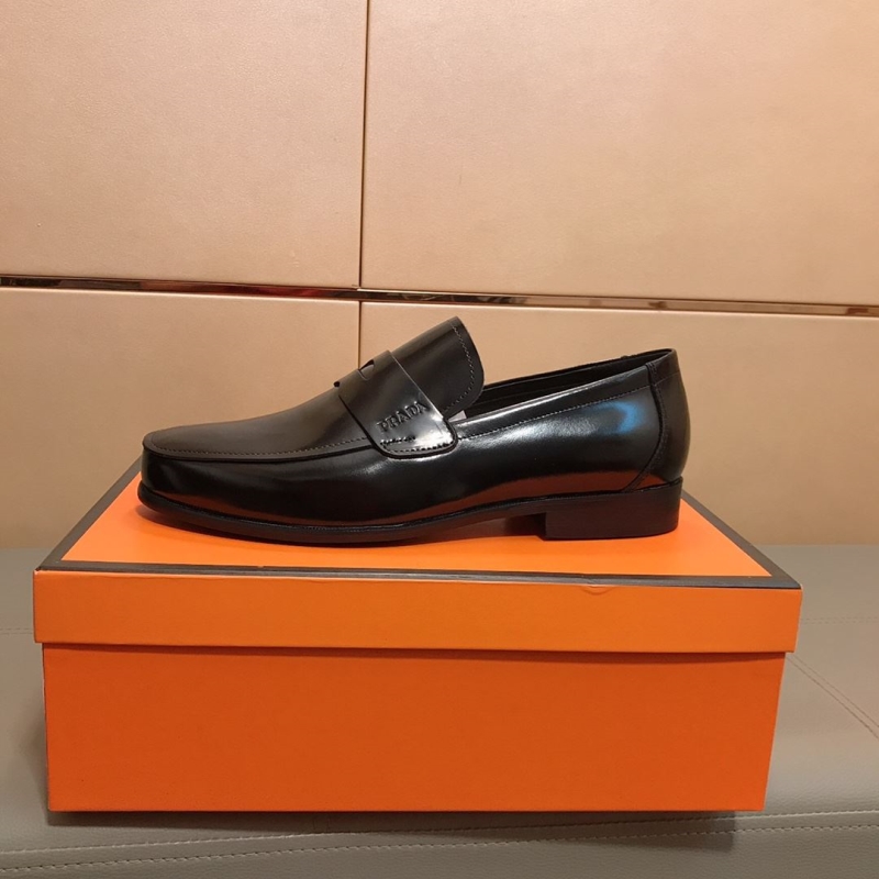 Pra*a leather shoes